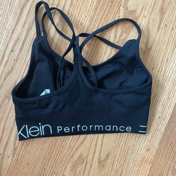 Black Calvin Klein sports bra size small - Picture 2 of 3